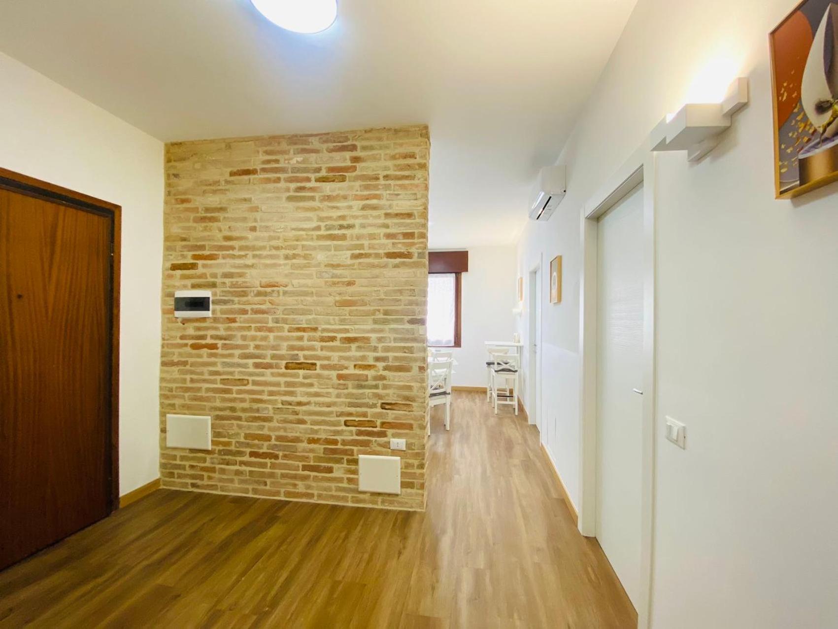 דירות מסטרה Marco Polo House מראה חיצוני תמונה